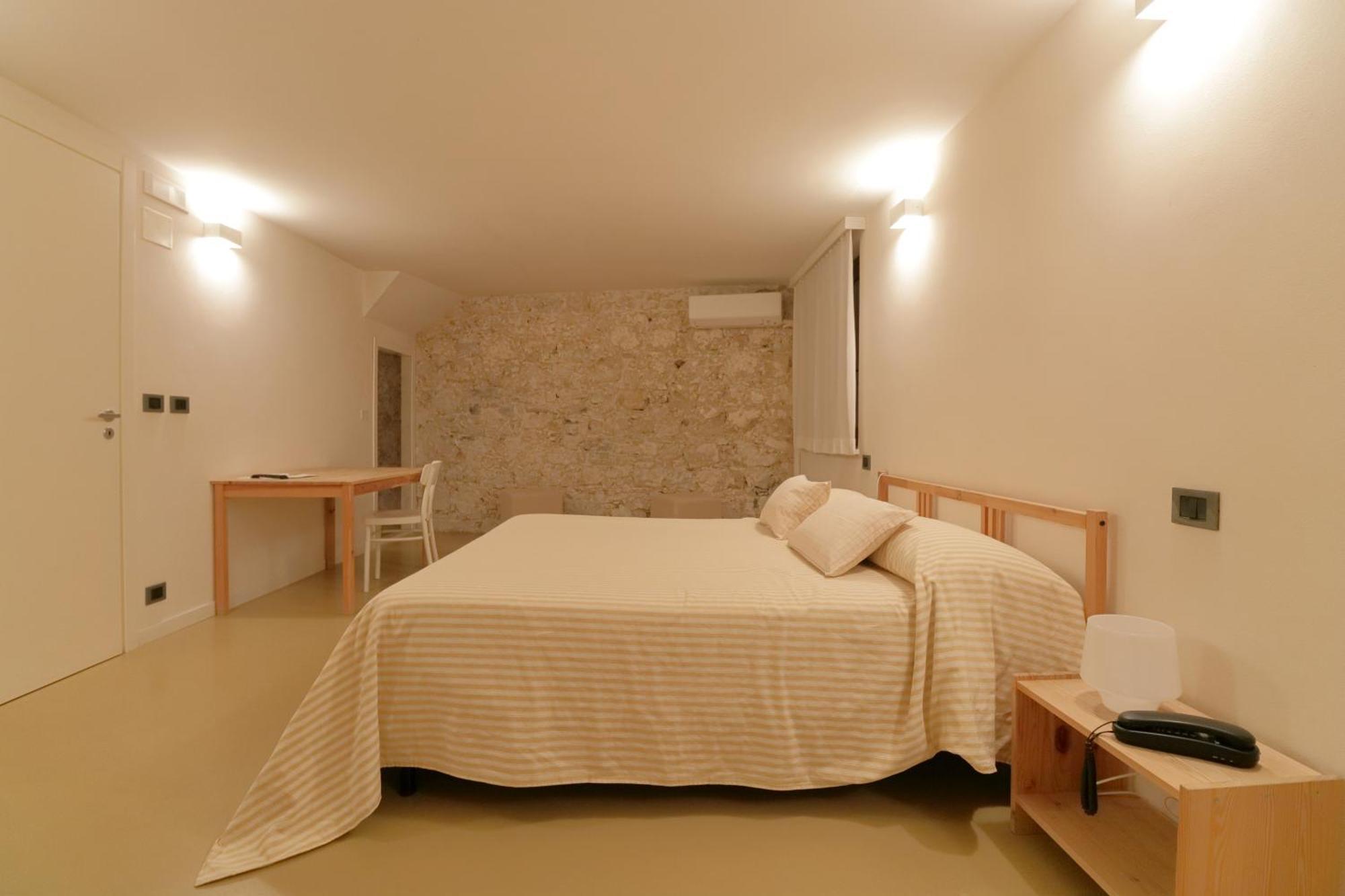 Al Postale 17 Bed & Breakfast Erice Bagian luar foto