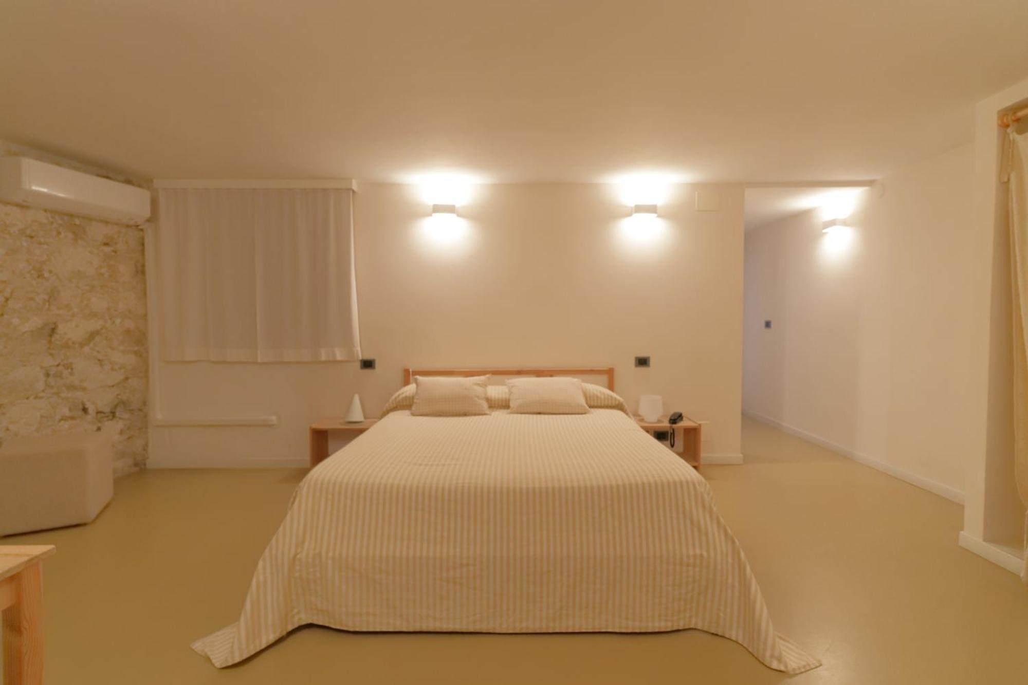 Al Postale 17 Bed & Breakfast Erice Bagian luar foto